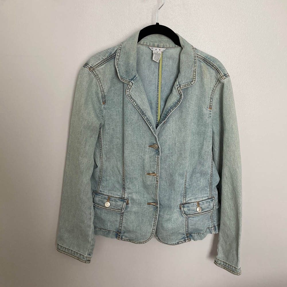 2/$30 💙 Cabi denim jacket, size 8